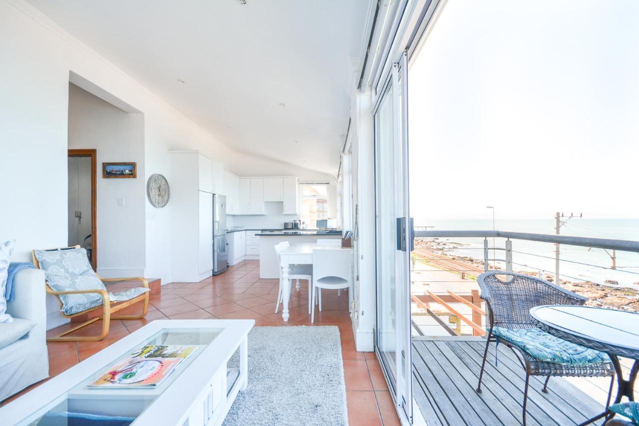 Oceanfront Penthouse Daire Muizenberg Dış mekan fotoğraf