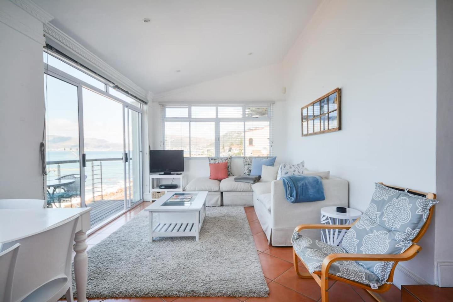 Oceanfront Penthouse By Open Home Muizenberg Dış mekan fotoğraf